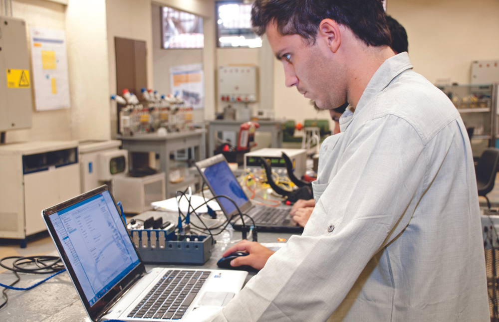 Entre la gran variedad de temas abordados por las y los investigadores UCH, se encuentran problemáticas relacionadas a avances arqueológicos, creación de instrumentos con bajo impacto ambiental, nuevas técnicas en salud y conocimientos en matemáticas.