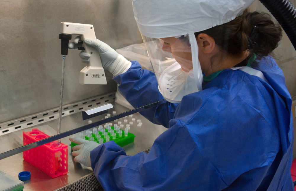En el marco de la conmemoración del Día Internacional de la Mujer, investigadoras de la Universidad de Chile reflexionan en torno a los desafíos en materia de derechos y equidad de género en la investigación, innovación y creación artística.