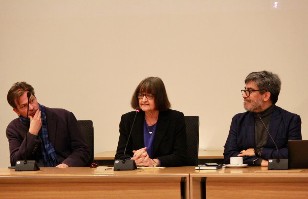 La instancia fue liderada por la Rectora Rosa Devés, quien señaló la relevancia de los centros para el desarrollo institucional y nacional, así como también, los desafíos actuales que enfrentan.