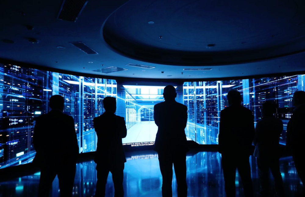 El propósito de estos encuentros es abordar líneas estratégicas impulsadas por la Universidad, tales como seguridad material, seguridad alimentaria, desastres naturales, entre otros.