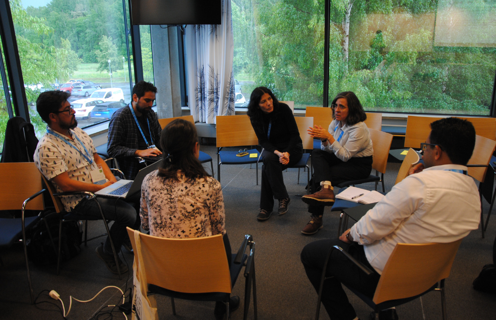 La comunidad de la Casa de Bello aporta con sus conocimientos investigativos en las mesas de trabajo interdisciplinarias de ACCESS, las cuales buscan abordar los desafíos de los Objetivos de Desarrollo Sostenible de las Naciones Unidas.