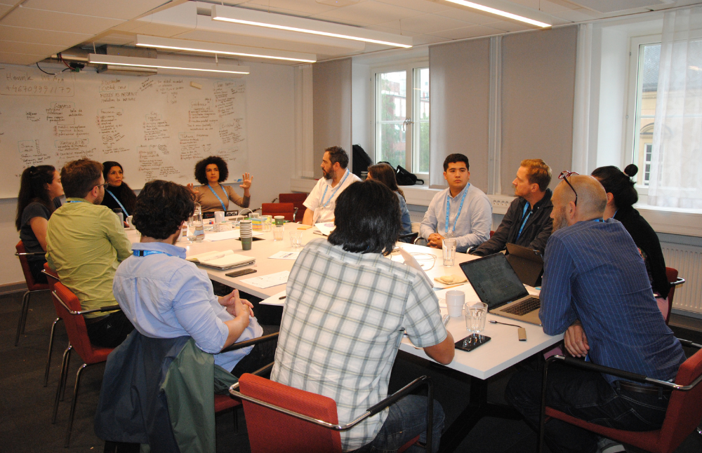 La instancia se posiciona como un espacio para discutir y generar conocimiento en torno a los desafíos globales de Salud y Bienestar; Ciudades y Comunidades Sostenibles; Vida Submarina; Vida de Ecosistemas Terrestres; y Paz, Justicia e Instituciones Sólidas, presentes en los Objetivos de Desarrollo Sostenible (ODS). 