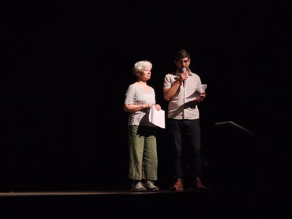 El director de Creación Artística Fernando Gaspar y la académica de la Facultad de Artes Nuri Gutés, en la inauguración de "Coreográficas". 