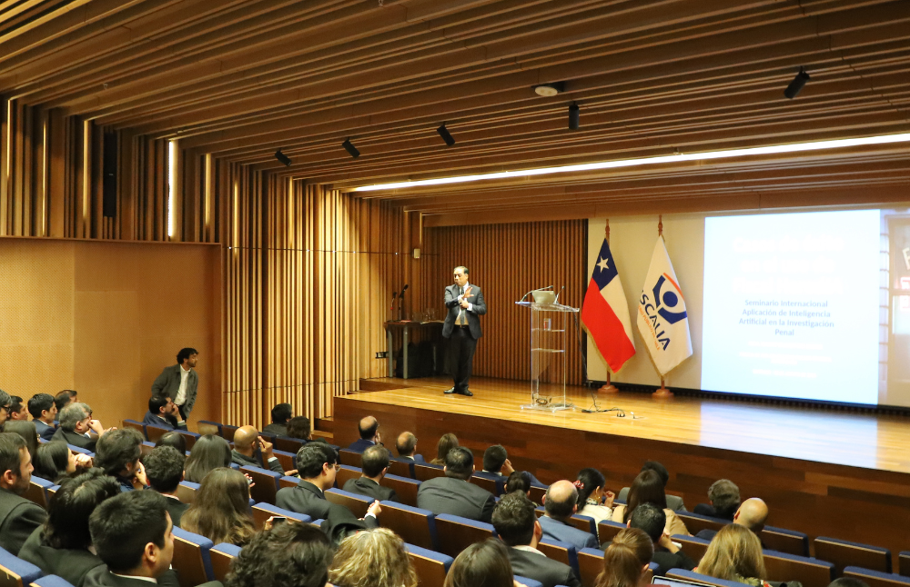 El Fiscal adjunto de la Fiscalía de Antofagasta, Eduardo Ríos, se refirió al buen uso de la aplicación que deben hacer fiscales,abogados, analistas y asesores. 