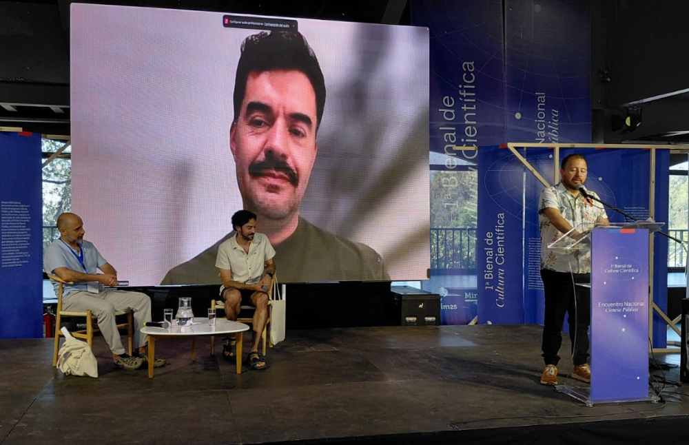 El Programa Ciencia Pública, incluyó además la Primera Bienal de Cultura Científica “Enacción”, que presentó la obra escénica “Cerebro” y contó con el conversatorio “Pensar el cerebro: Neuroplastiidad y conexiones transdisciplinares”. 