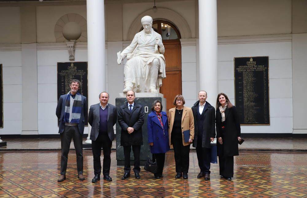 El hito fue organizado por las vicerrectorías de Investigación y Desarrollo y de Asuntos Académicas de la Casa de Bello, buscando relevar la importancia de la libertad investigativa e integridad académica para favorecer la creación del pensamiento crítico, la creatividad y el pluralismo metodológico.