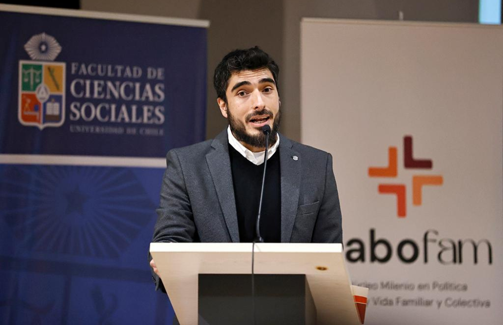 El núcleo recibió el premio al mejor póster. Además, su director, el académico del Departamento de Sociología de la Facultad de Ciencias Sociales, Prof. Pablo Pérez, obtuvo un reconocimiento en la categoría de Aportes en la Resolución de Problemas País, durante el período 2022-2024. 