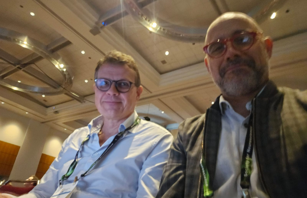 La presentación, que fue expuesta por el profesor Fuentes, contó con la participación de Fabián Acevedo y Enzo Verdi del Laboratorio de Control Motor y Neuromodulación de la Facultad de Medicina U. de Chile, además de la participación del académico de la Universidad de Umeå en Suecia, el Dr. Per Petersson.