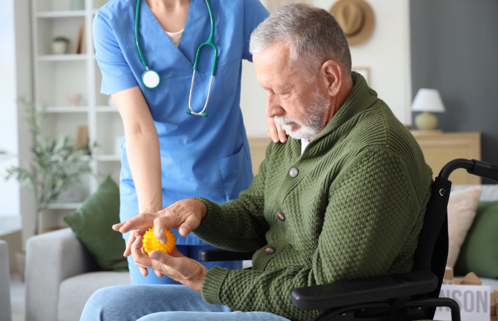 El director de investigación UCHILE fue pionero en la utilización de la estimulación espinal para trastornos de la función motora. En su postdoctorado en la Universidad de Duke, el profesor Fuentes propuso el tratamiento con estimulación medular para enfrentar el Parkinson.