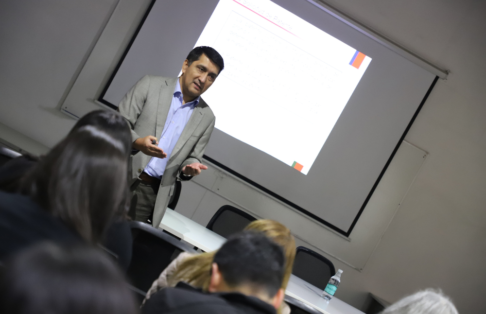 A su vez, Manríquez recalcó que “la propiedad intelectual se ocupa en todo momento y en todos los modelos de innovación, pues nos entrega herramientas para sacar más provecho a nuestras invenciones. 