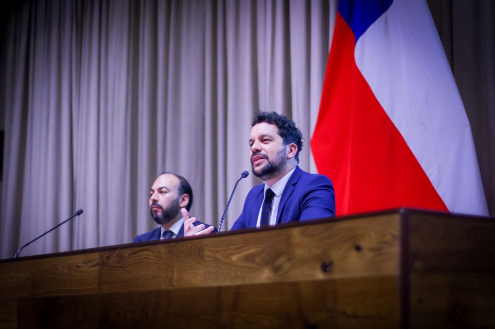 Subsecretarios Erwin Diaz Asenjo (SEGEGOB) y Nicolás Facuse (SEGPRES) en lanzamiento de Más Ciudadanía.
