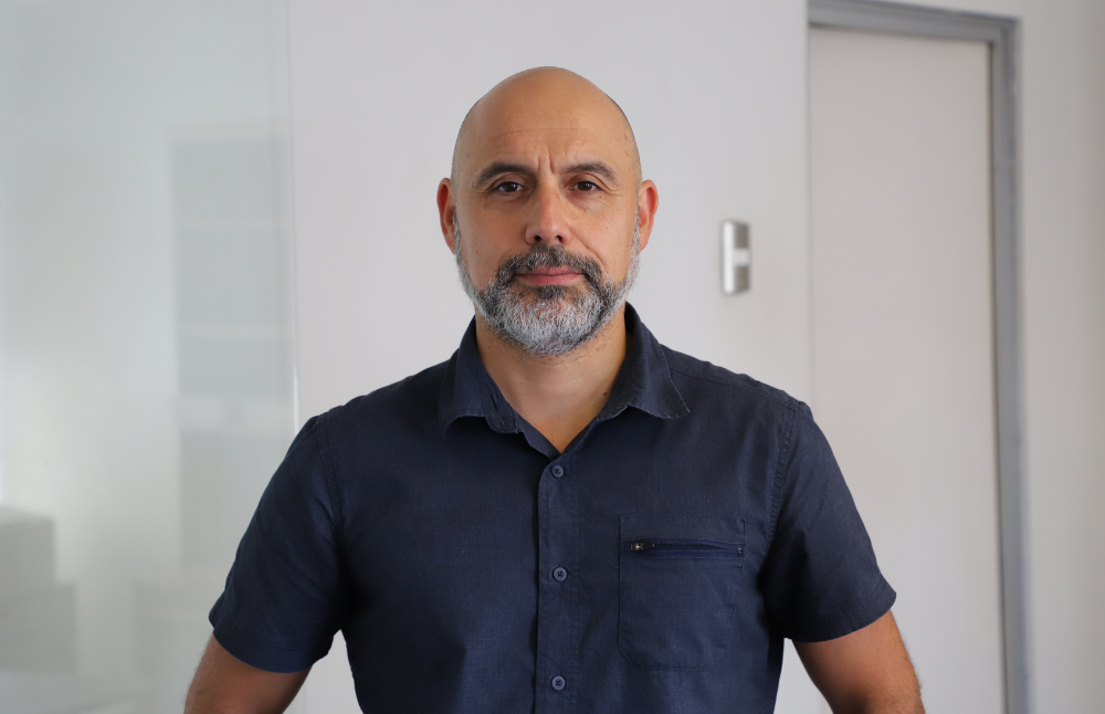 El director de Investigación de la Universidad de Chile, Prof. Rómulo Fuentes, señaló que el Encuentro buscará promover la colaboración multidisciplinaria.