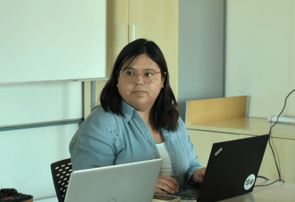 Jaqueline Meriño, coordinadora de Transdisciplina, Redes e Interfaz de la VID, comenta que la plataforma mejoró la experiencia de las y los evaluadores y facilitó el proceso de presentación de informes.