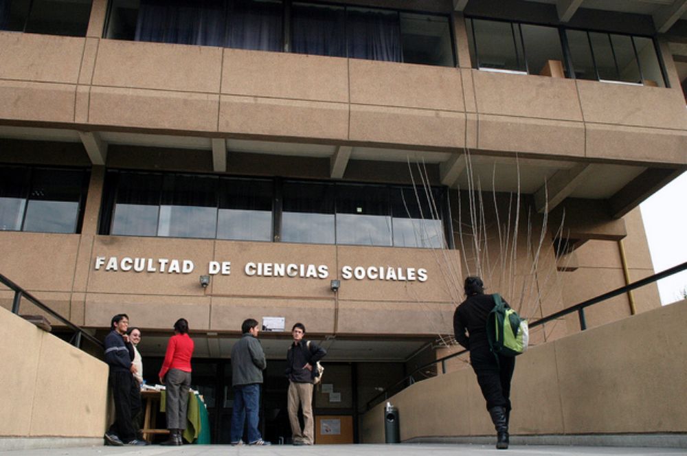  Faculté de Sciences Sociales