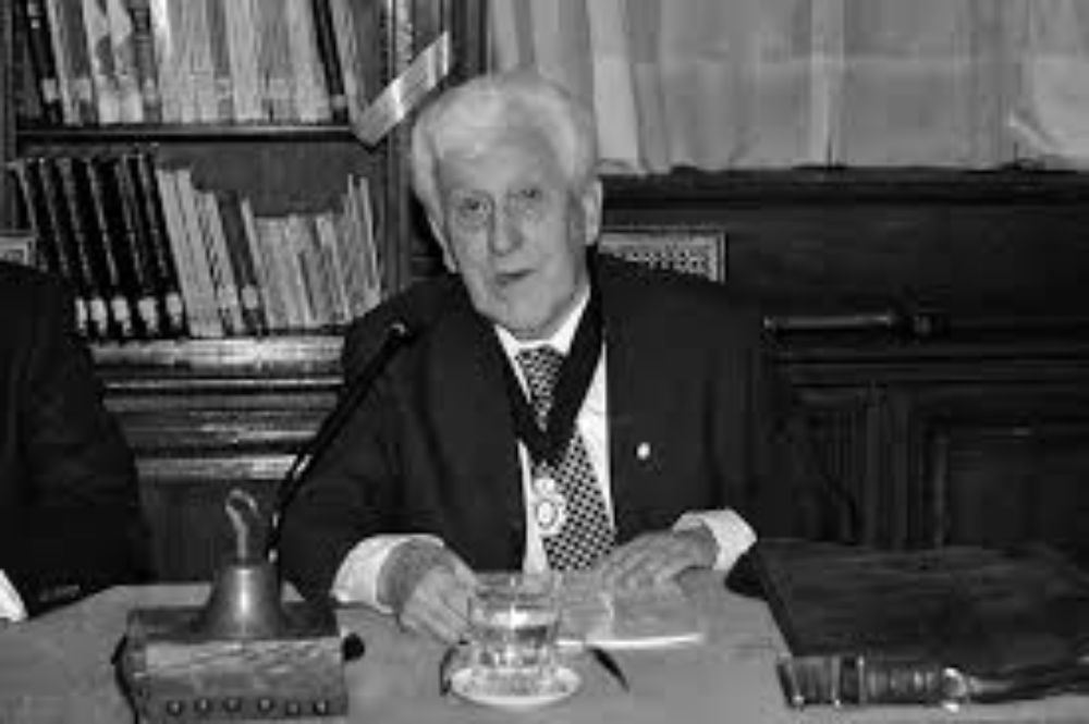 Juan de Dios Vial Larraín