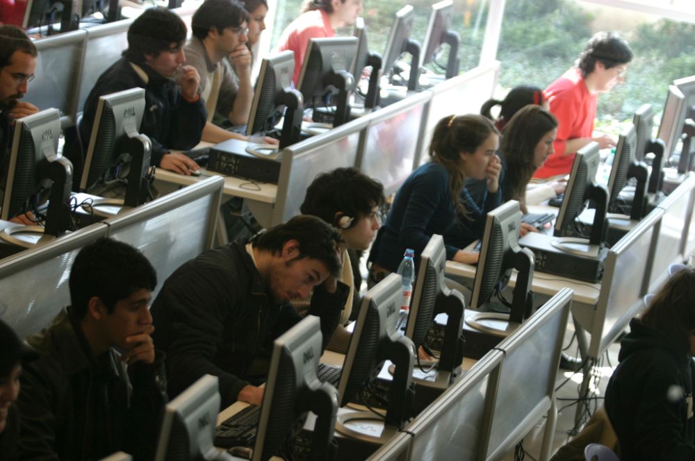 Estudiantes en Economía y Negocios