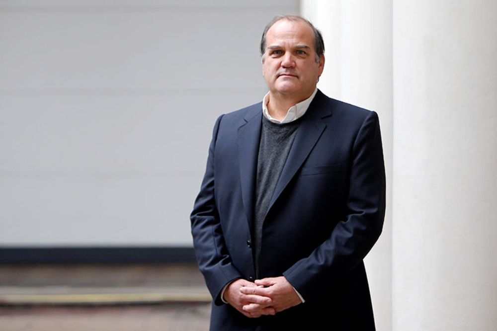 "Armamos un consorcio para hacer genómica del virus SARS CoV-2 y para poner a disposición de las autoridades de Salud y Ciencias todas las capacidades que tenemos", dice el académico Miguel Allende. 