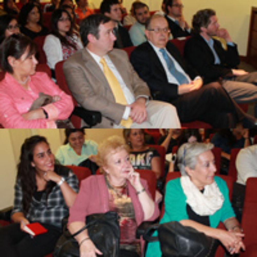 El curso cuenta con el apoyo de distintas instituciones y se inserta en el Programa de Liderazgo Social de la Facultad. 