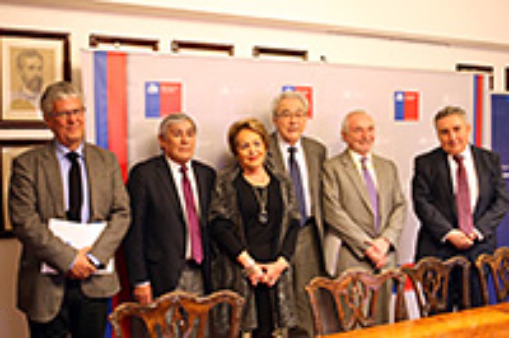 El jurado junto a Ligia Gargallo, Premio Nacional de Ciencias Naturales.