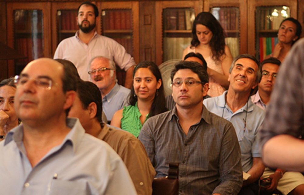 La Vicerrectora destacó que el contenido del nuevo número de la revista Anales buscó promover "la reflexión de connotados académicos de nuestro plantel en torno al debate de la reforma educacional