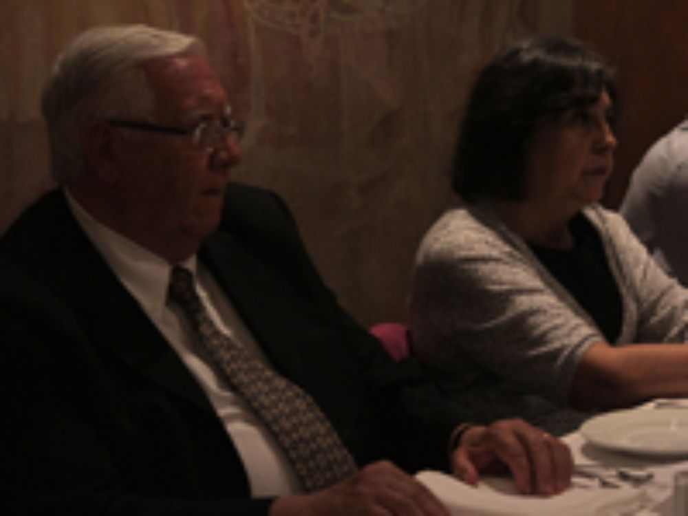 Prof. Walter Sánchez junto a la integrante del CEv, la Prof. Cecilia Hidalgo.