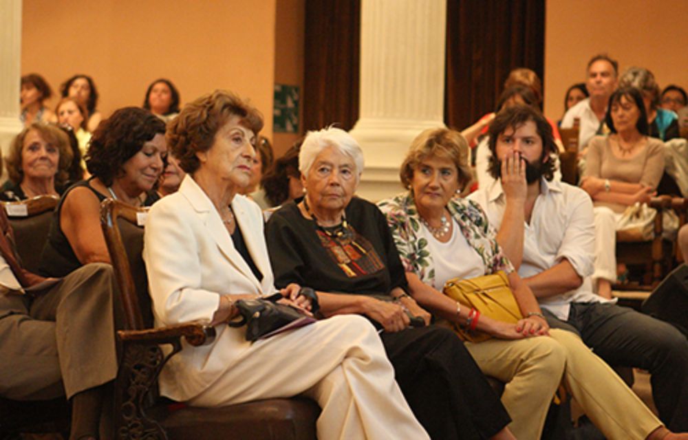 Autoridades académicas, políticas y la comunidad universitaria participaron de la actividad.  