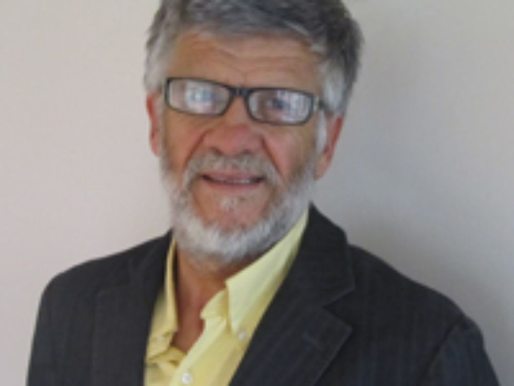 Prof. Cristóbal Holzapfel, Presidente del CEv