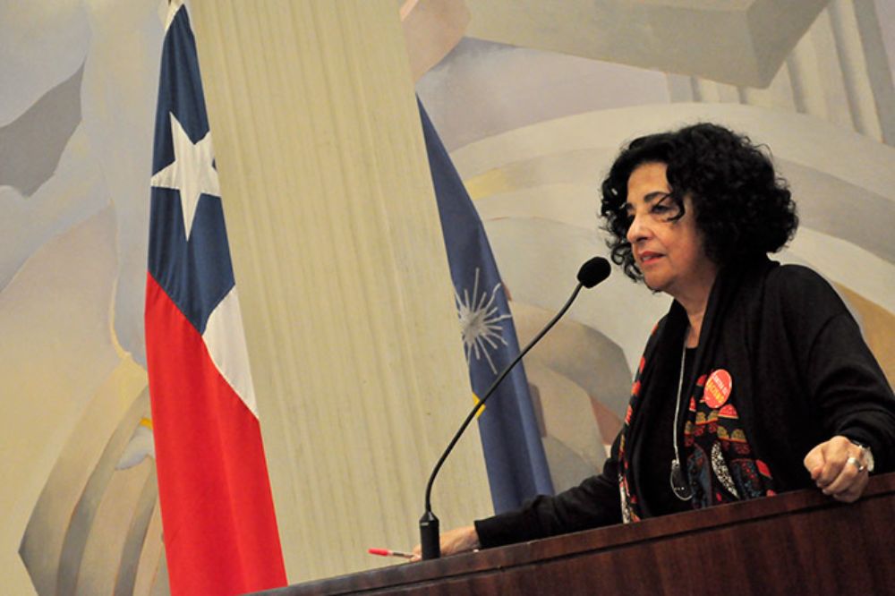 La Vicerrectora de Extensión y Comunicaciones Faride Zeran, de cuya unidad depende la Cátedra de Derechos Humanos, que organiza también este evento. 