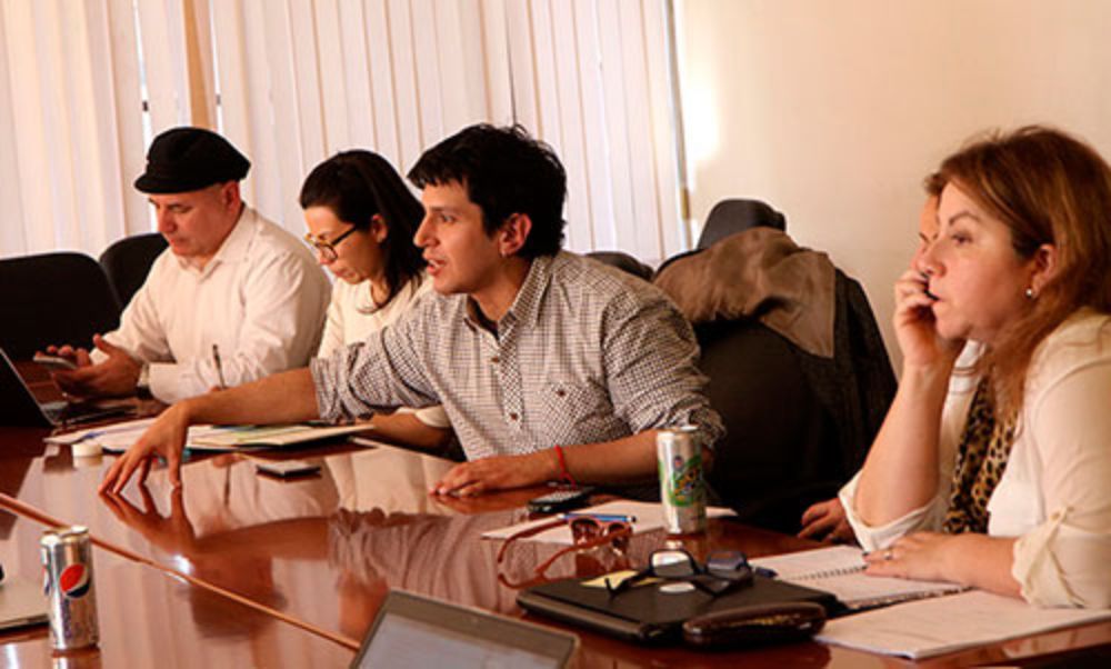 La Comisión Gestión de Riesgos Socionaturales sesiona periódicamente y se encuentra en vías de constituir una cátedra. 