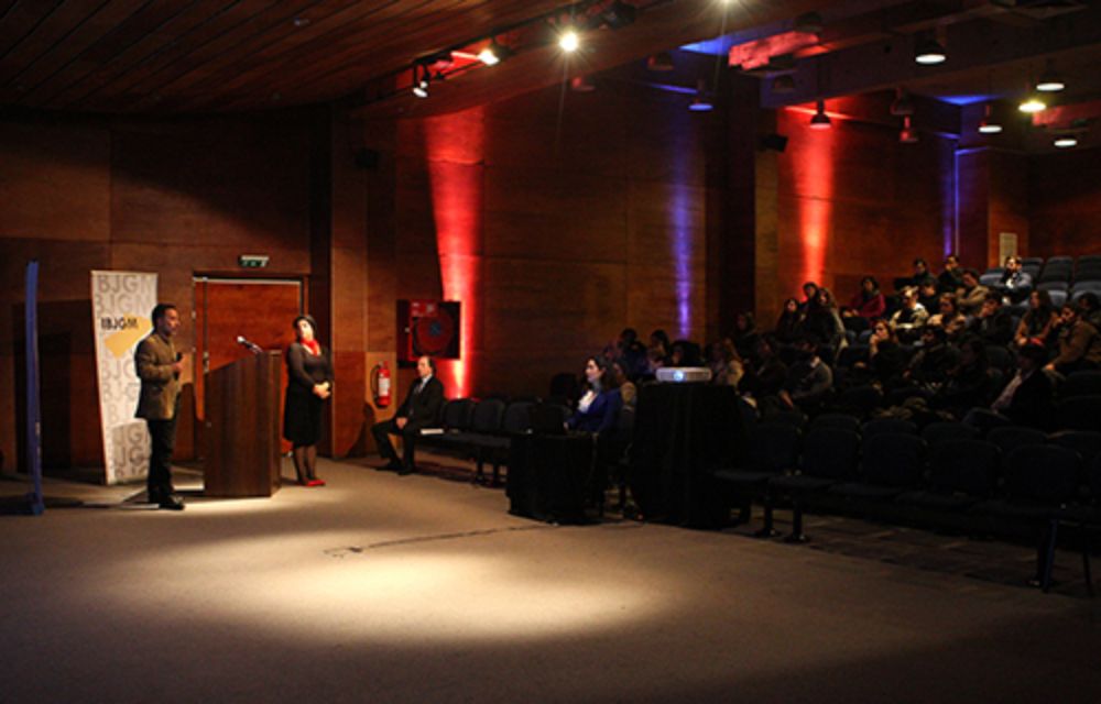 María José Vilches y Rodrigo Hurtado, expusieron las particularidades técnicas y las proyecciones de la plataforma.