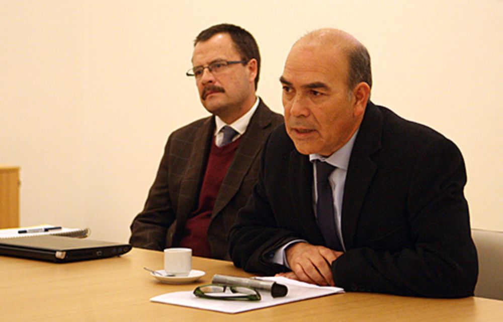 El Rector Arias junto al vicerrector Valdivia que estuvieron en esta segunda reunión. La primera se realizó en las dependencias de la Universidad de Atacama en Copiapó, el miércoles 8 de julio.