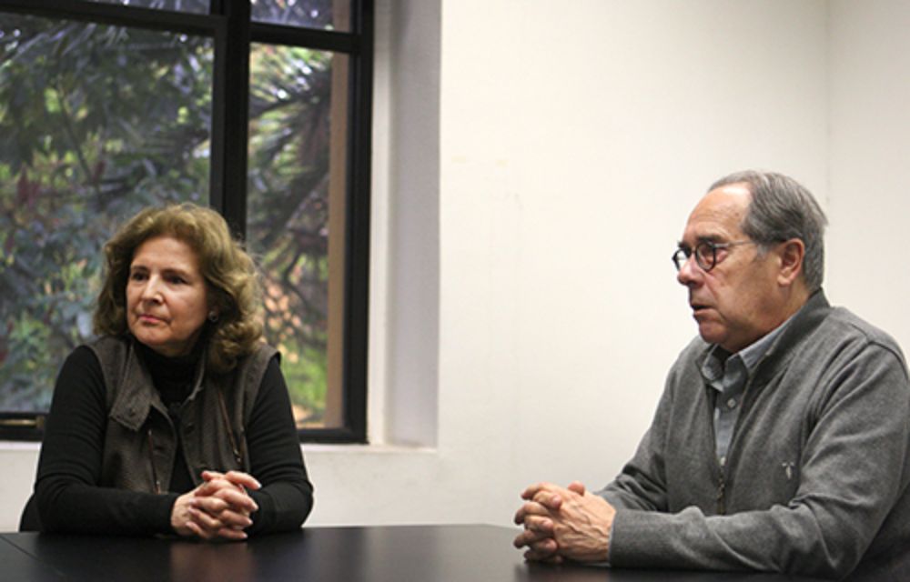 La académica María Isabel Pavez y el arquitecto Emilio Sessa se reunieron para el reciente lanzamiento del libro sobre el proyecto.