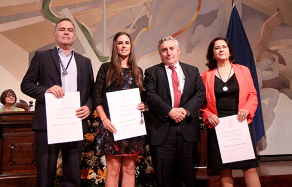 Los nuevos profesores titulares de la Facultad de Ciencias Sociales, entre ellos, el decano Roberto Aceituno.