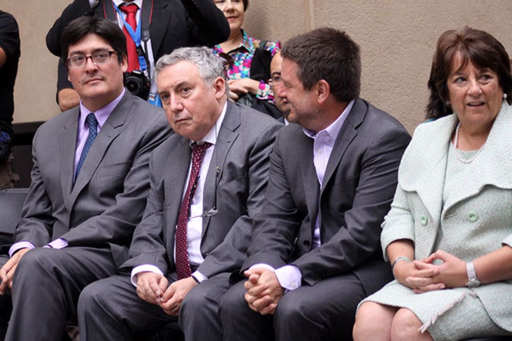 El Rector Ennio Vivaldi asistió a esta ceremonia que se realizó este lunes 7 de marzo, ad portas del Día Internacional de la Mujer. 