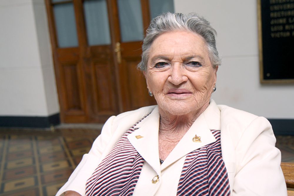 Margot Duhalde, primera mujer piloto de nuestro país, compartió sus experiencias con Gabriela Mistral en Europa