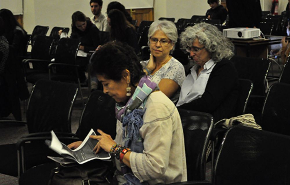 Esta instancia se plantea como un espacio reflexión participativa sobre la presencia de las mujeres en el espacio público.