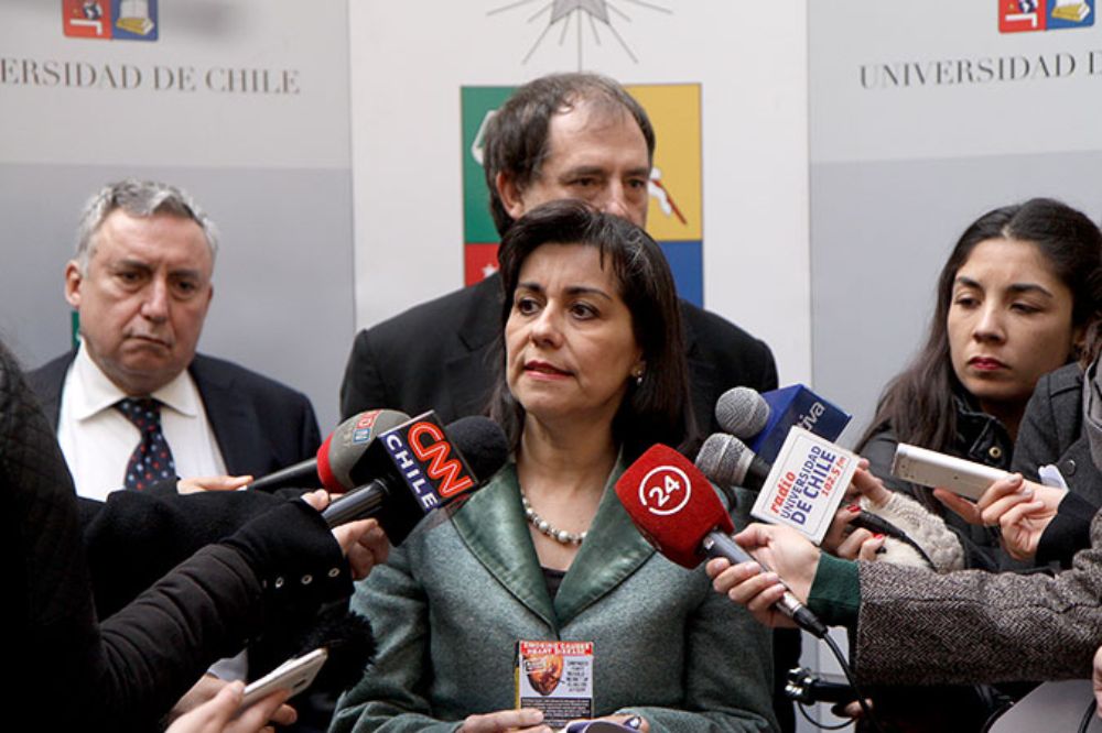 La doctora Marcia Erazo aseguró que el uso de cajetillas planas, sin marcas, disuade hasta seis veces más el consumo de tabaco que las tradicionales.