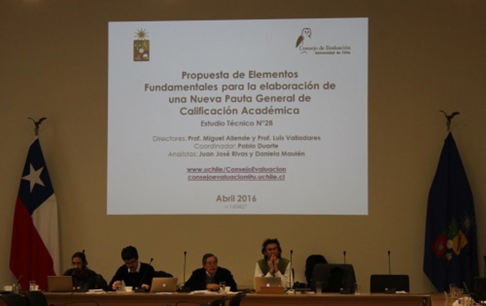 La nueva Pauta de Calificación estaría enfocada en las cuatro tareas académicas:docencia; investigación y creación artística; extensión, vinculación con el medio o servicios; y gestión universitaria. 