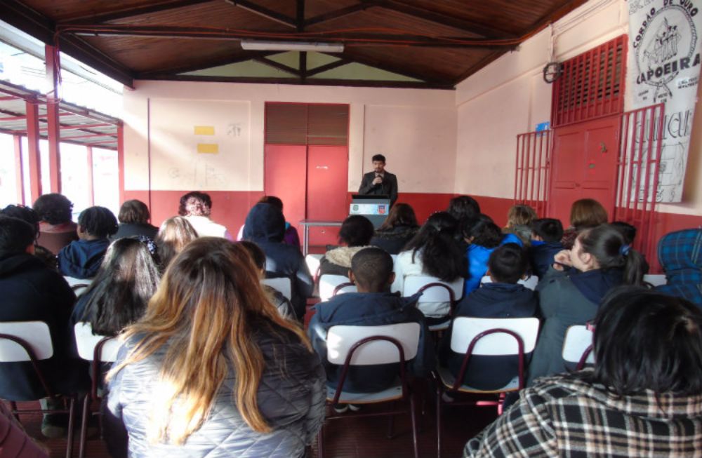 La inauguración estuvo a cargo de la directora del establecimiento, Lucía Vallejos, y el encargado de la muestra en la comuna de Quilicura, Gonzalo Salazar. 