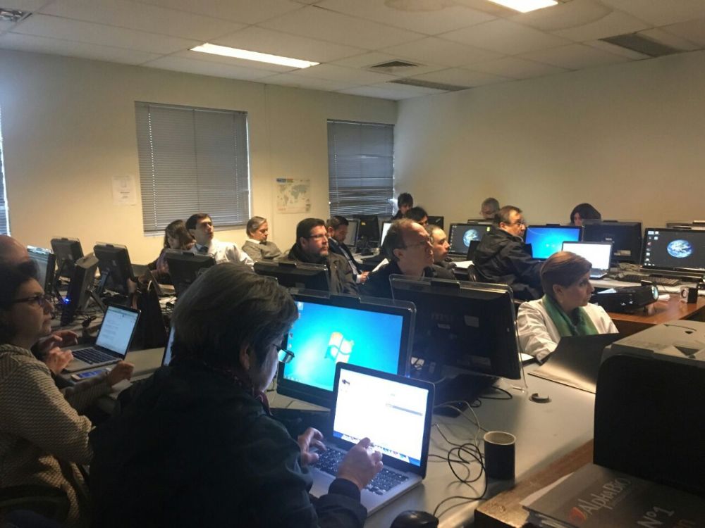 Docentes en el Taller