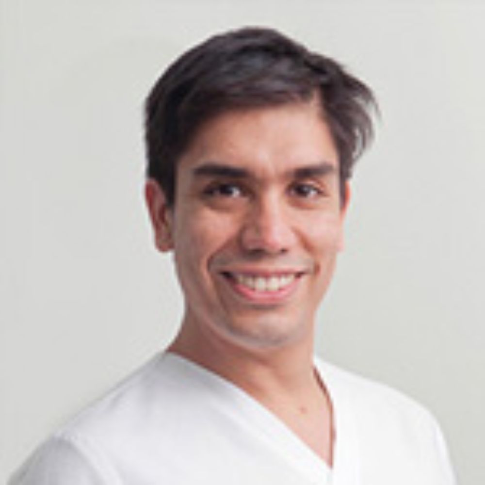 Profesor Sergio Labra, miembro de la Oficina de Educación y docente en FOUCH.