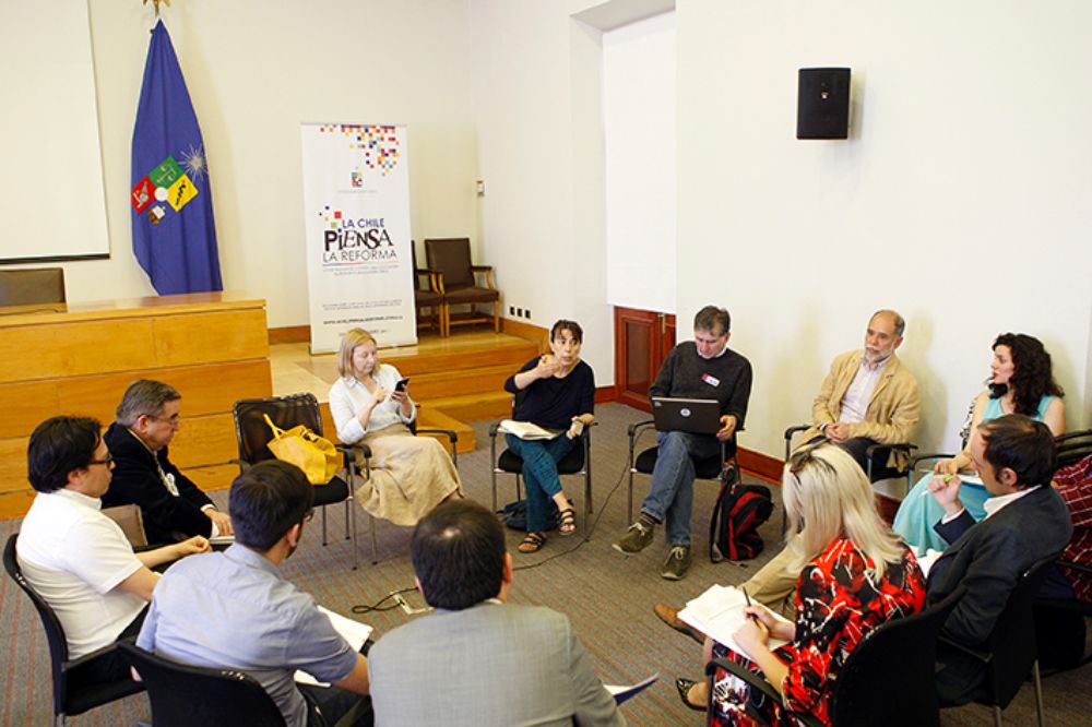 Luego de la ponencia y de la ronda de preguntas, los asistentes participaron de un grupo de discusión sobre el tema de calidad educativa.