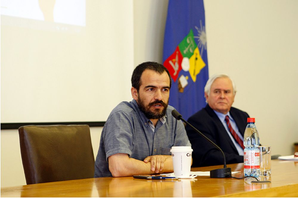 "La pregunta por la modificación de los sistemas de admisión tiene que ver con cómo re direccionar un sistema ya modificado por dinámicas de mercado", planteó Bellei.