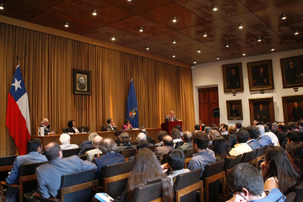 Este 6 de abril se realizó el lanzamiento de la undecima edición de la séptima serie de la Revista Anales de la Universidad de Chile, titulada "Pensar Universidad".