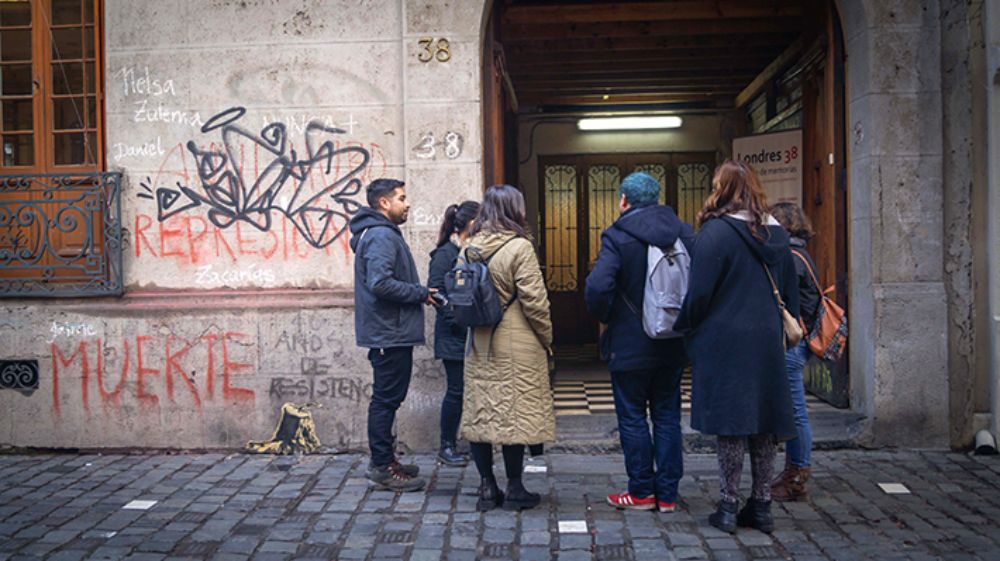 Segado junto a representantes de otras organizaciones visitaron Londres 38. Así, esperan constituir una Red Latinoamericana de Constructores de Memoria por la Liberación de los Archivos Clasificados.