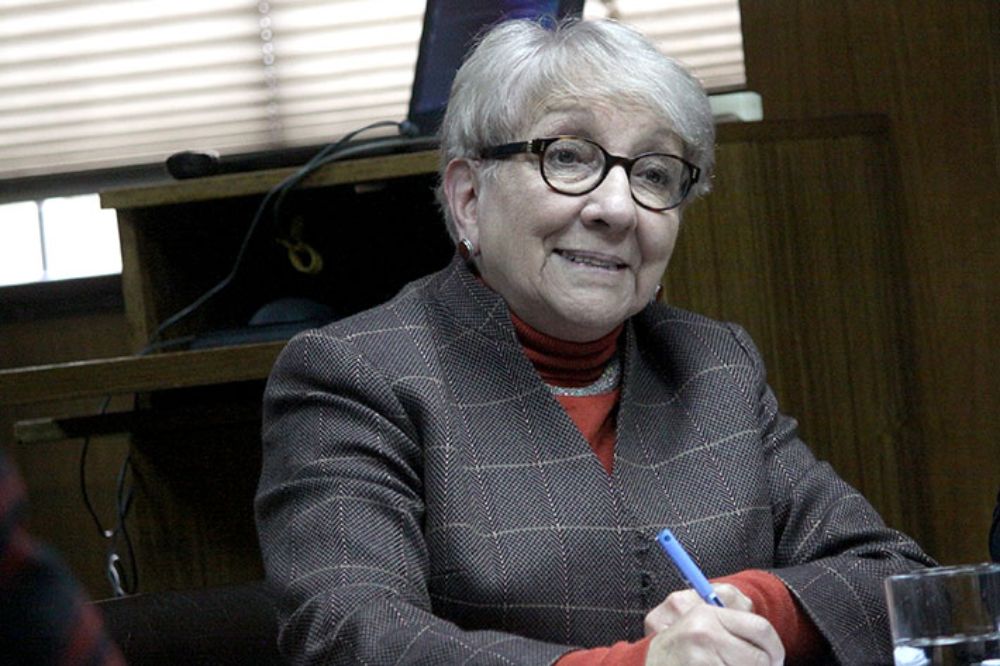 "Tenemos que darle una identidad a este proceso de acreditación donde la participación informada y reflexiva de la comunidad esté presente", dijo Gloria Riquelme.