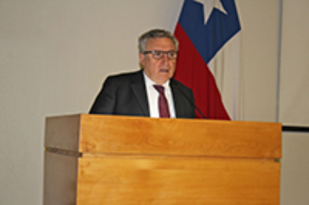 El Rector de la U. de Chile, Ennio Vivaldi. 