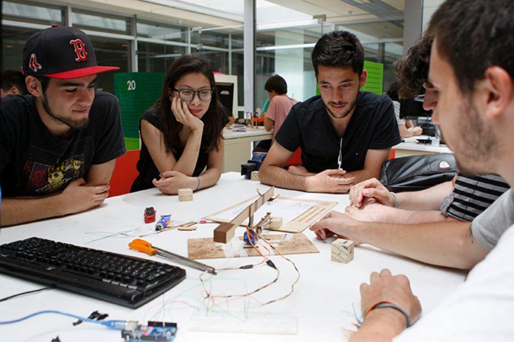 27% de quienes ingresaron por esta vía en 2017 provienen de regiones fuera de la Metropolitana.