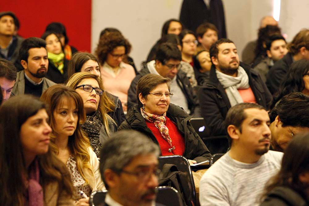 La gran asistencia a la Semana de la Docencia da cuenta "del compromiso de nuestra comunidad con la labor docente universitaria", dice Armanet.