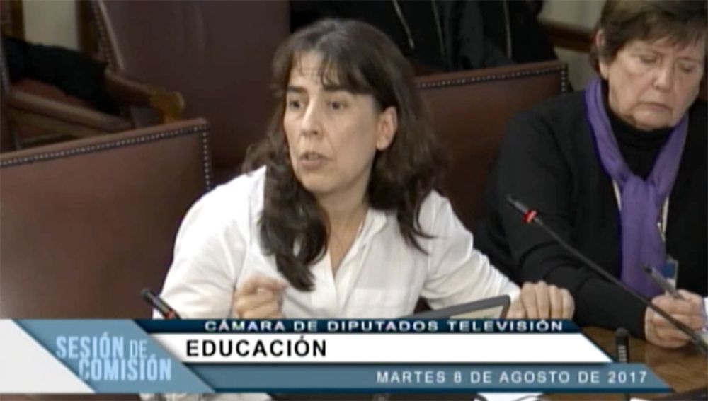 Nuestro país "necesita fortalecer a sus universidades estatales porque es ahí donde está la mayor riqueza del siglo XXI", dijo Mercedes López.